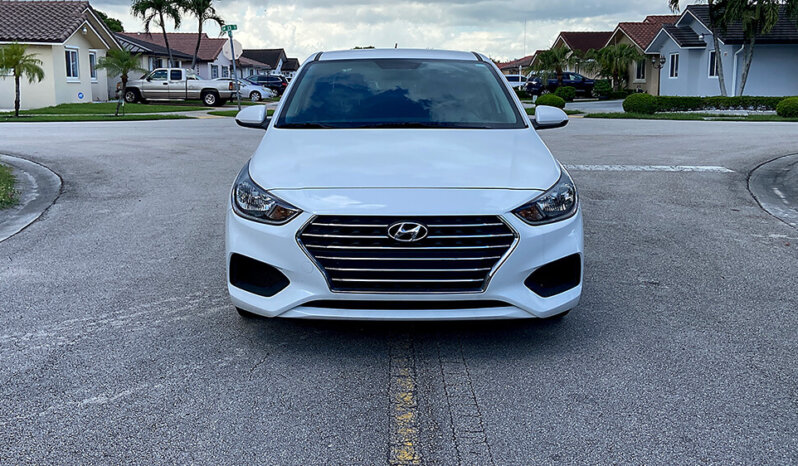 
								2021 Hyundai Accent SE full									