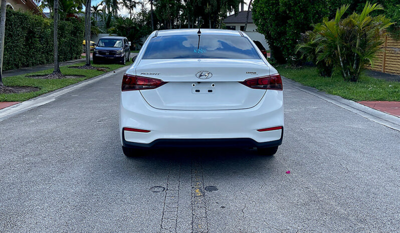 
								2021 Hyundai Accent SE full									