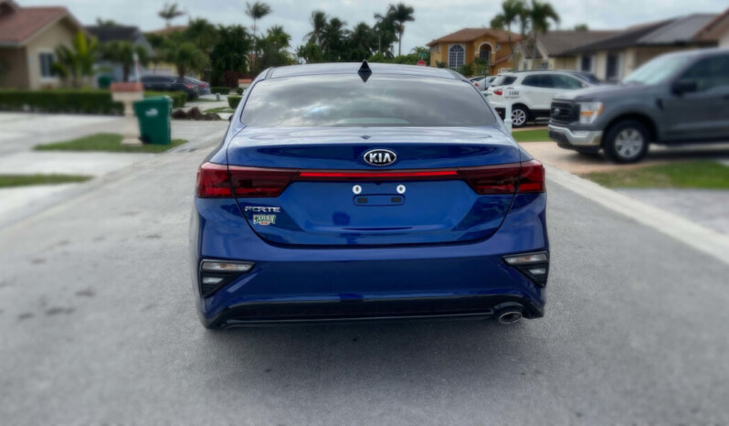 
								2021 KIA FORTE LXS full									