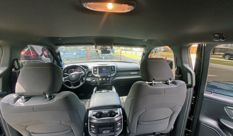 2020 Ram 1500 Big Horn 4×4 Crew Cab full