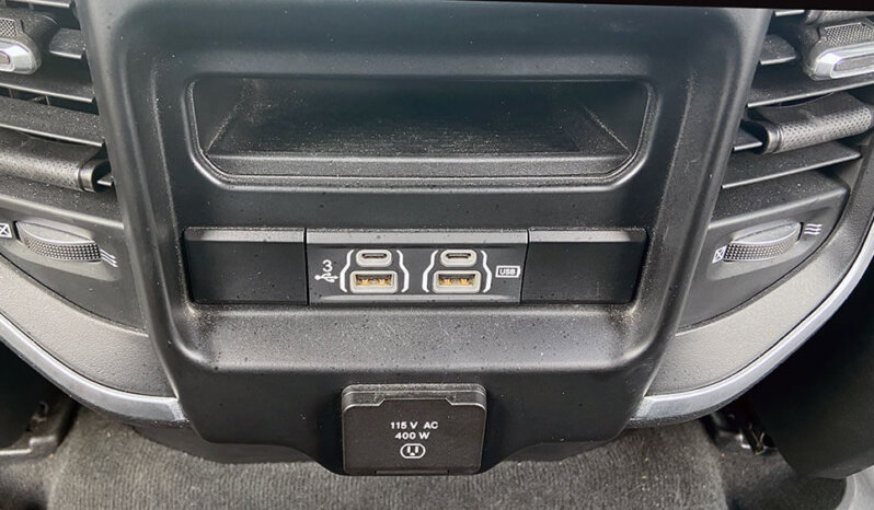 2020 Ram 1500 Big Horn 4×4 Crew Cab full